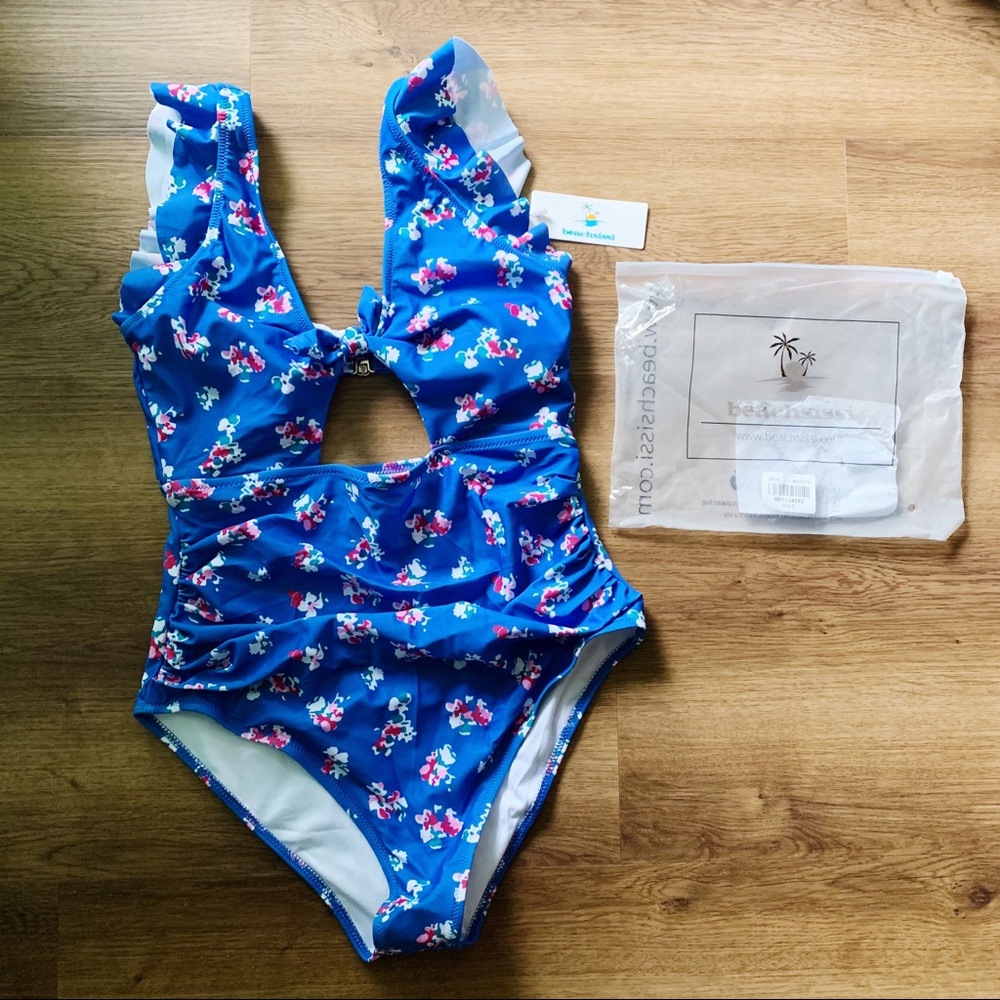 NWT Bathing Suit SIZE M